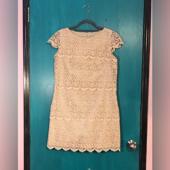 Eliza J Battenberg Lace Dress Size S/M😍 - Picture 11 of 12